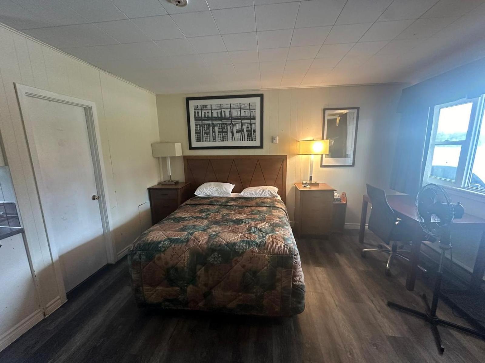 Pine Ridge Motel Timmins Kültér fotó
